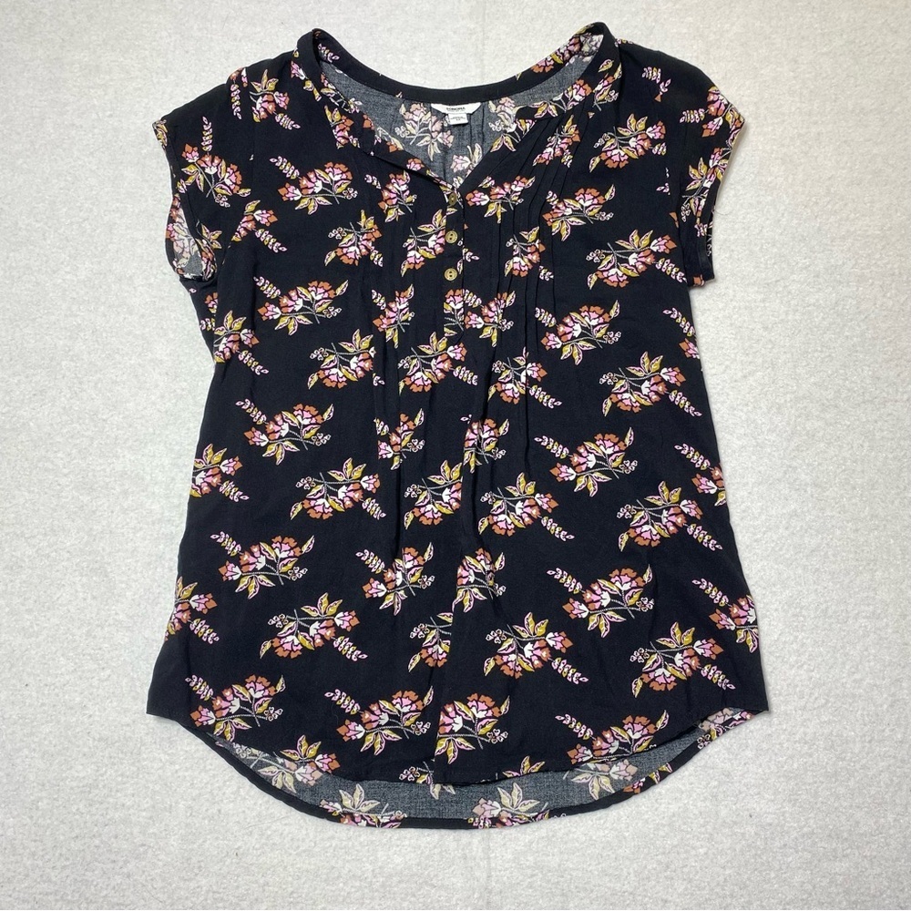 Sonoma Floral Blouse Women’s M Black V-Neck Short Sleeve Pleated Half Button Top